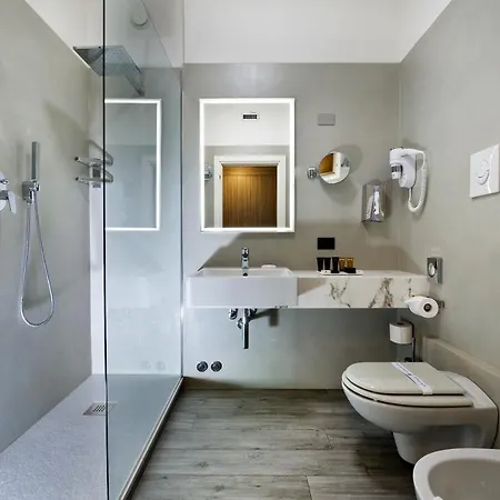 Desenzano 4*