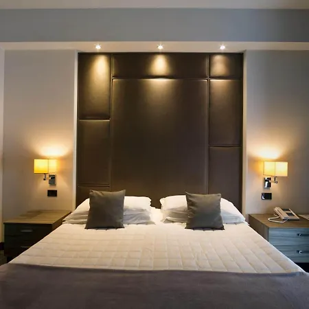 Desenzano فندق ديسينسانو ديل غاردا